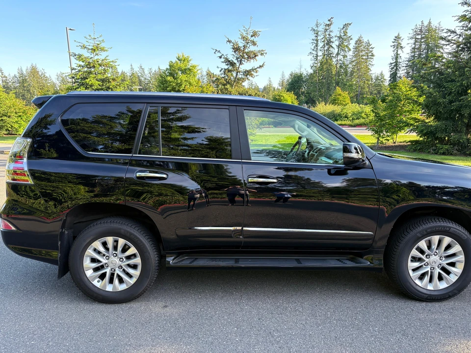 2016 Lexus GX 2nd Gen - Image 28 of 31