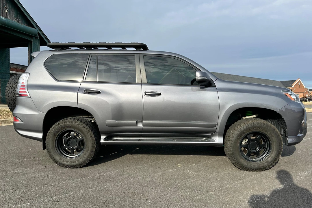 2016 Lexus GX 2nd Gen - Image 3 of 31