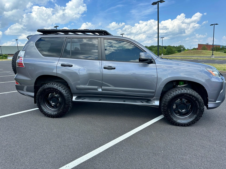 2016 Lexus GX 2nd Gen - Image 16 of 31