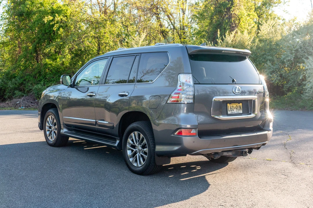 2016 Lexus GX 2nd Gen - Image 4 of 31