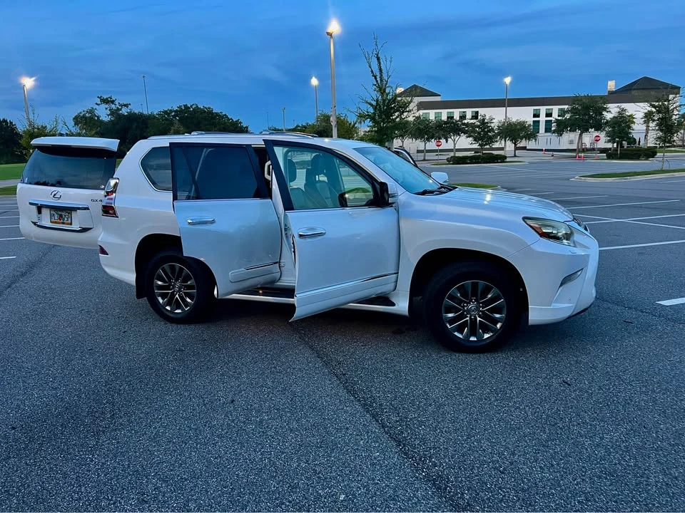 2016 Lexus GX 2nd Gen - Image 9 of 17
