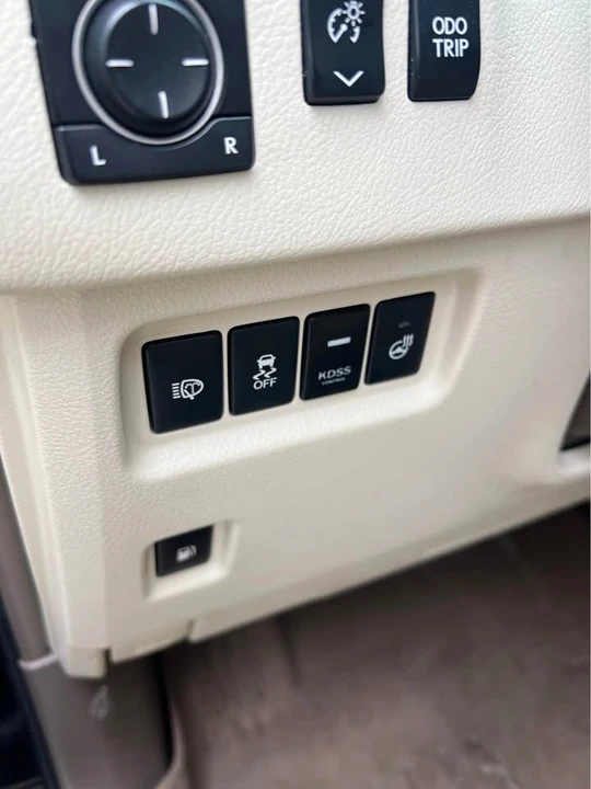2016 Lexus GX 2nd Gen - Image 7 of 10