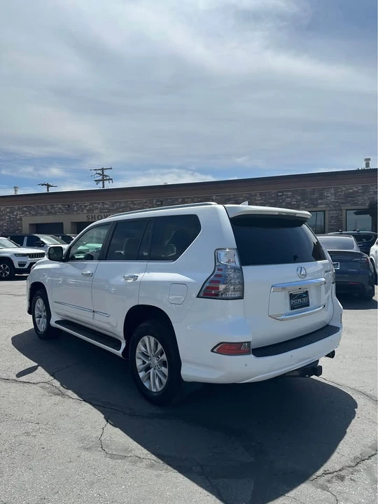 2016 Lexus GX 2nd Gen - Image 4 of 10