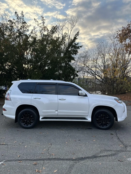 2016 Lexus GX 2nd Gen - Image 8 of 31