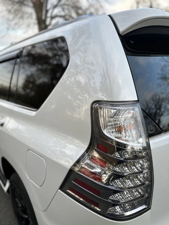 2016 Lexus GX 2nd Gen - Image 25 of 31
