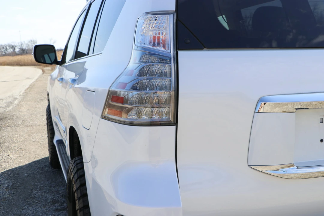 2016 Lexus GX 2nd Gen - Image 23 of 31