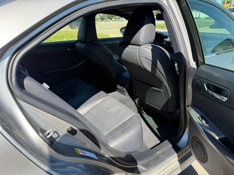 2016 Lexus IS 3rd Gen - Image 18 of 20
