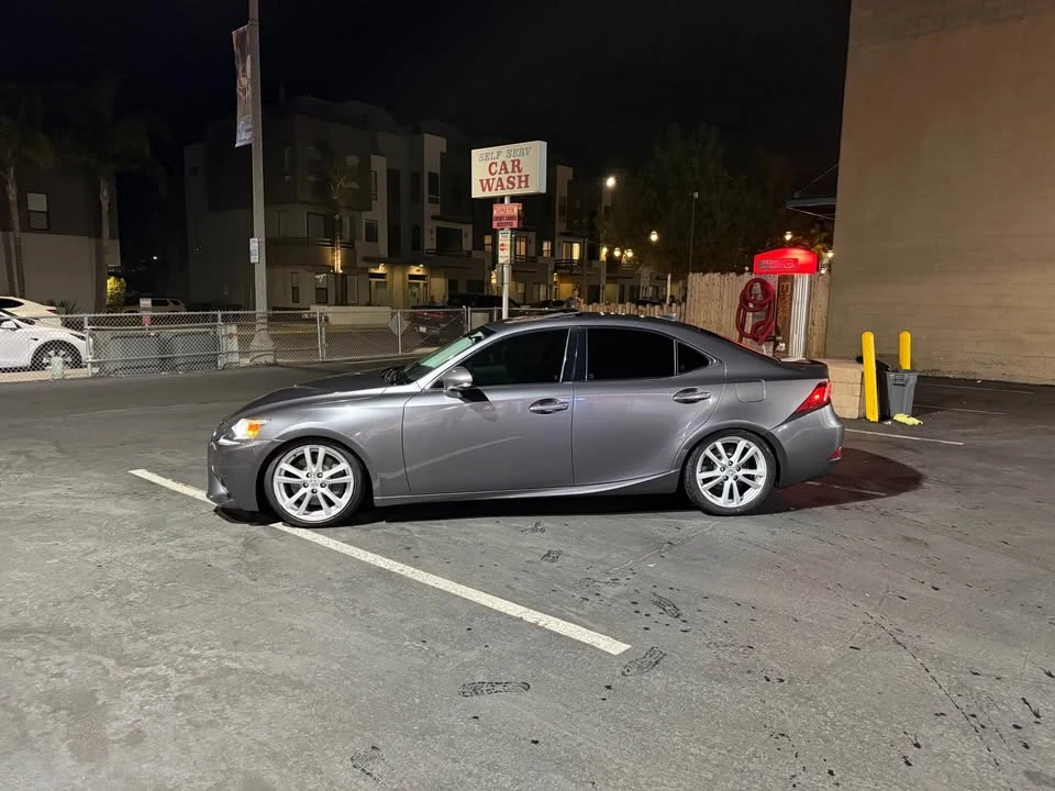 2016 Lexus IS 3rd Gen - Image 4 of 5