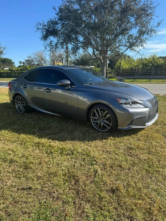 2016 Lexus IS 3rd Gen - Image 4 of 17
