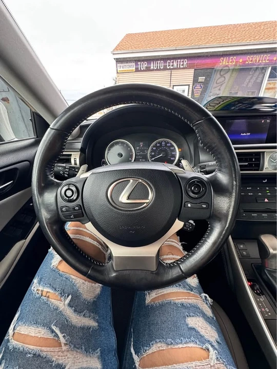 2016 Lexus IS 3rd Gen - Image 4 of 11