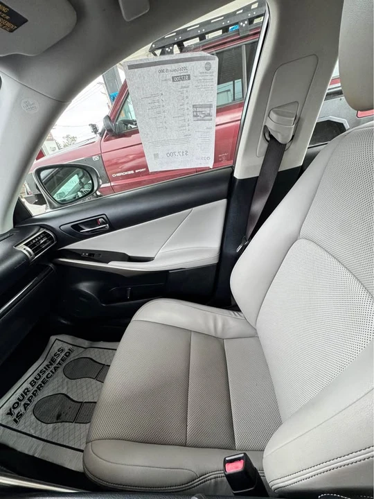 2016 Lexus IS 3rd Gen - Image 8 of 11
