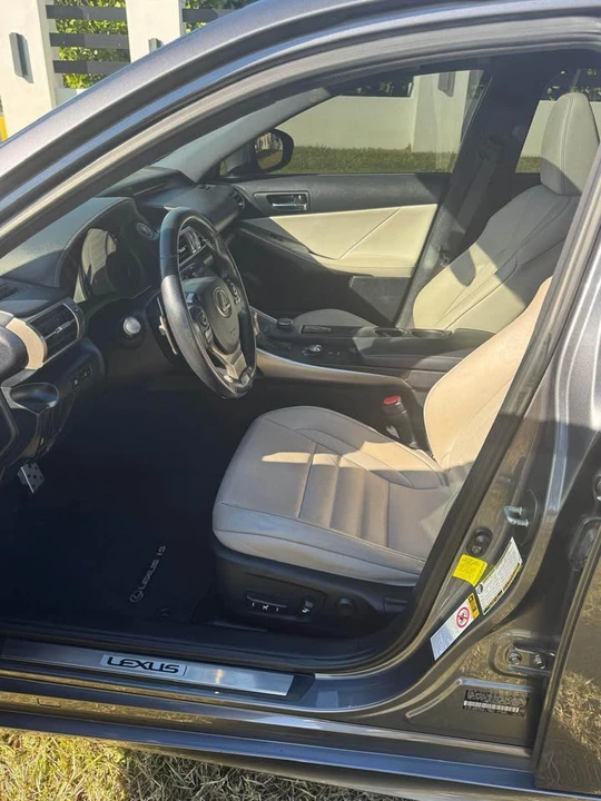 2016 Lexus IS 3rd Gen - Image 11 of 17