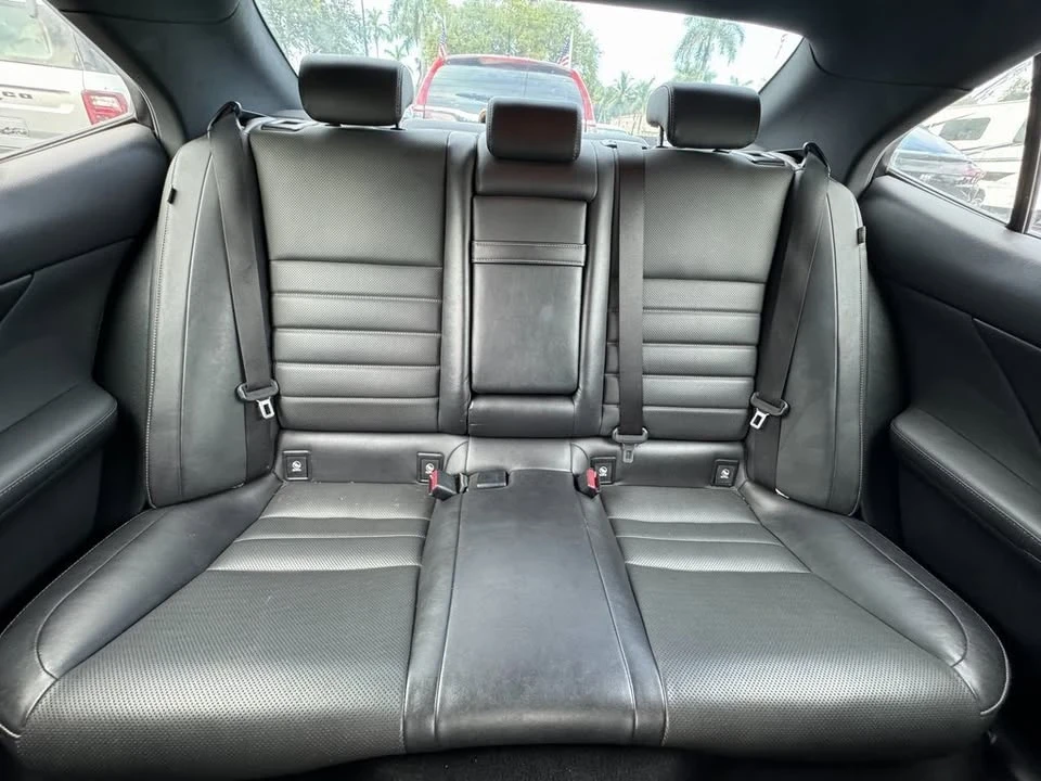 2016 Lexus IS 3rd Gen - Image 8 of 10