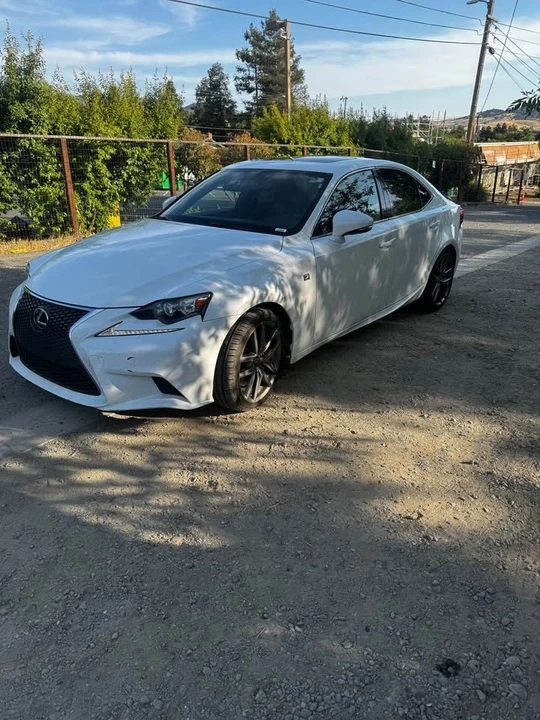 2016 Lexus IS 3rd Gen - Image 4 of 5