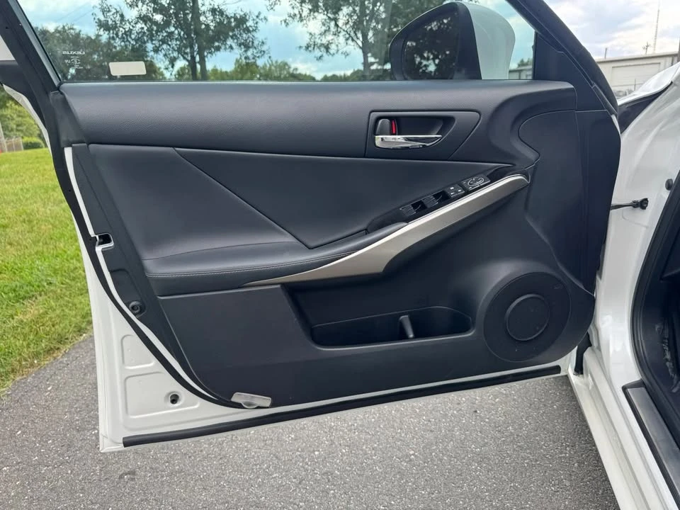 2016 Lexus IS 3rd Gen - Image 14 of 20