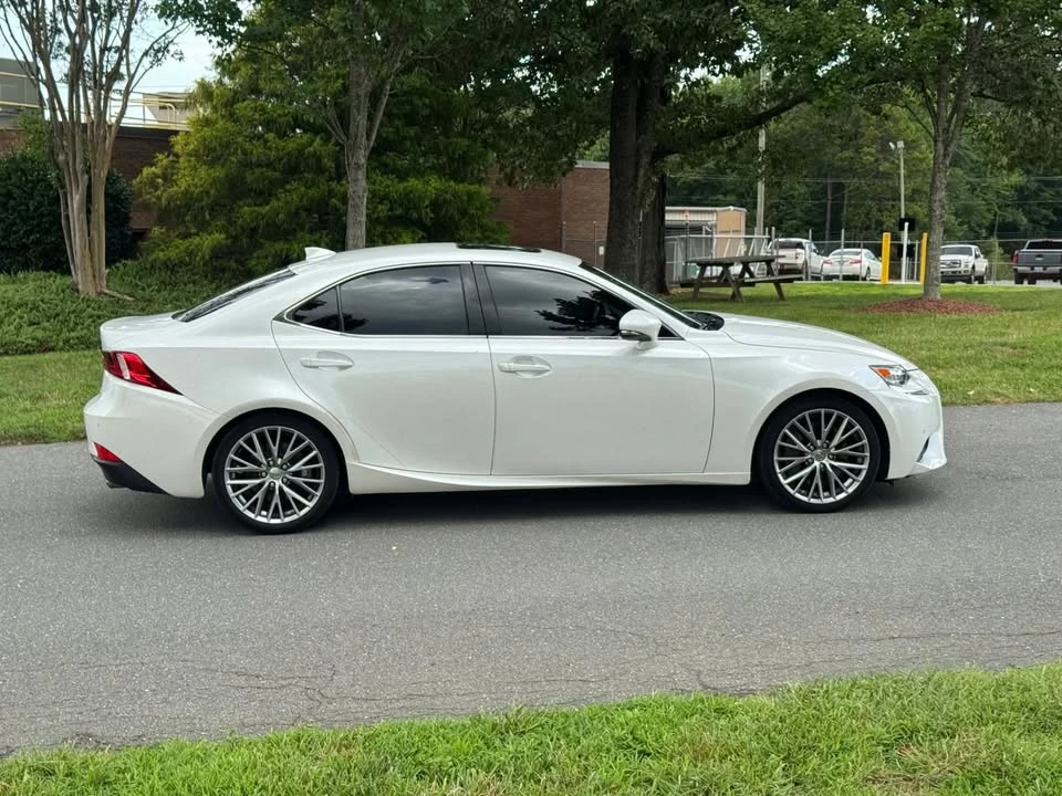 2016 Lexus IS 3rd Gen - Image 8 of 20
