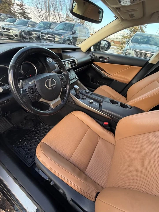 2016 Lexus IS 3rd Gen - Image 18 of 20