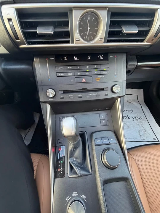 2016 Lexus IS 3rd Gen - Image 17 of 20