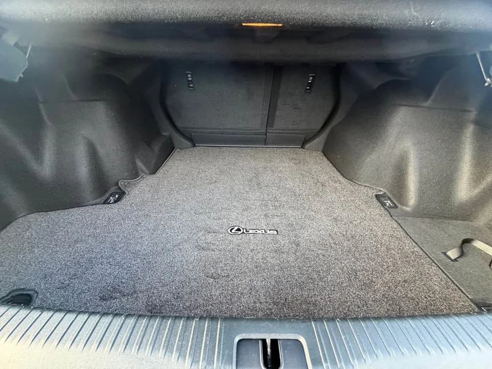 2016 Lexus IS 3rd Gen - Image 8 of 20