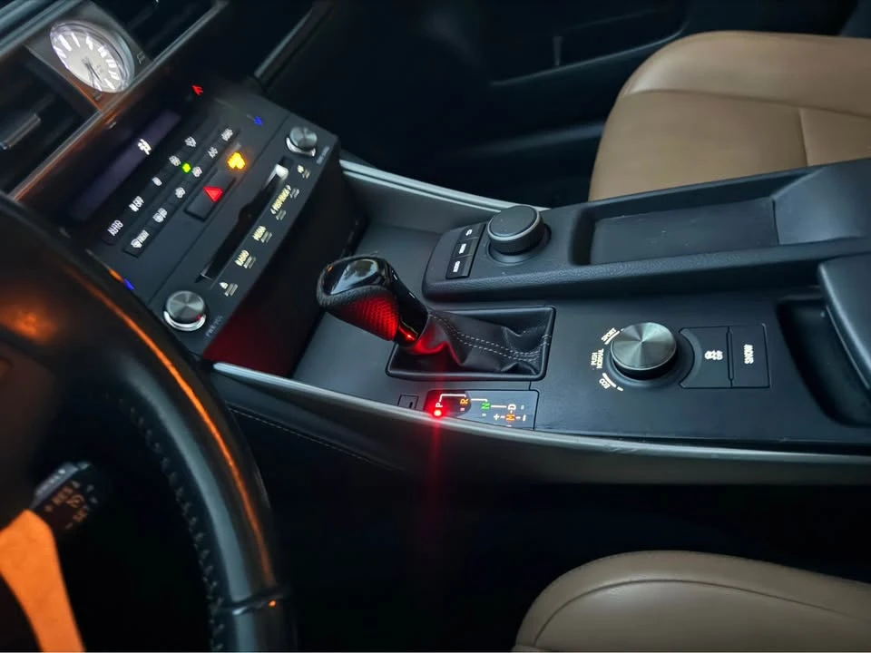 2016 Lexus IS 3rd Gen - Image 11 of 16