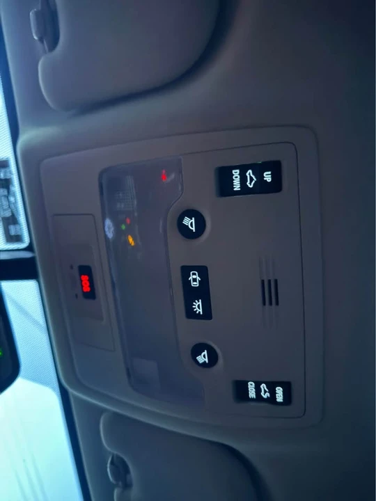 2016 Lexus IS 3rd Gen - Image 15 of 16