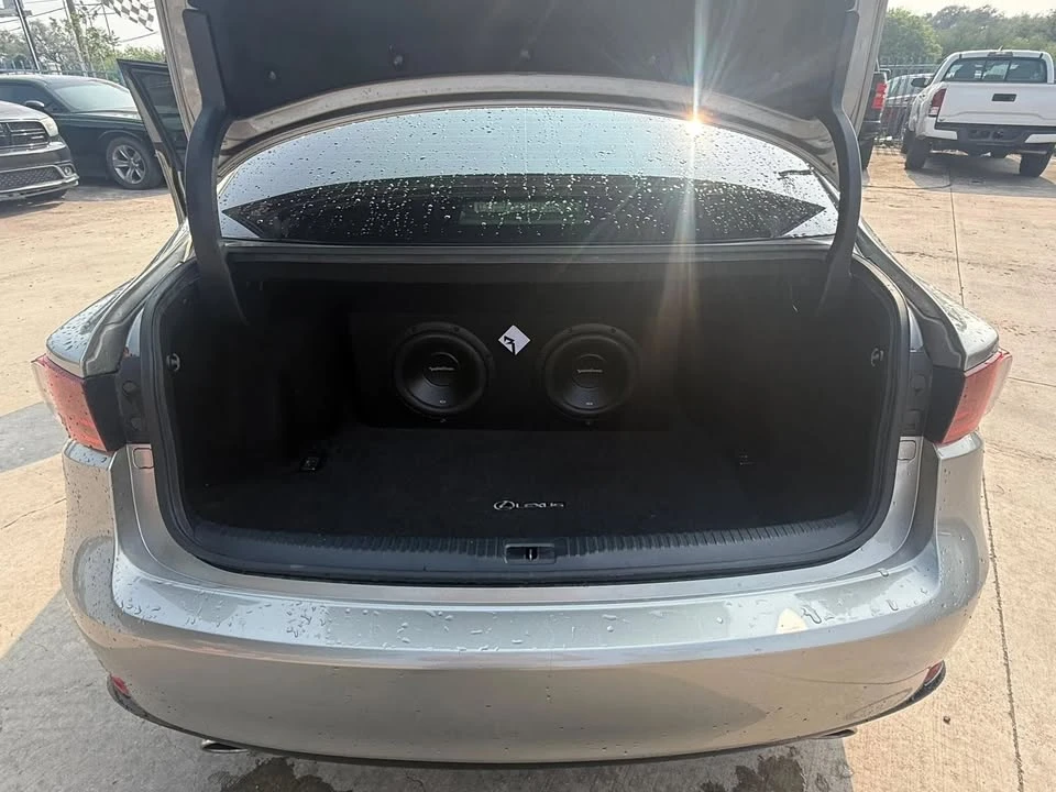 2016 Lexus IS 3rd Gen - Image 5 of 16