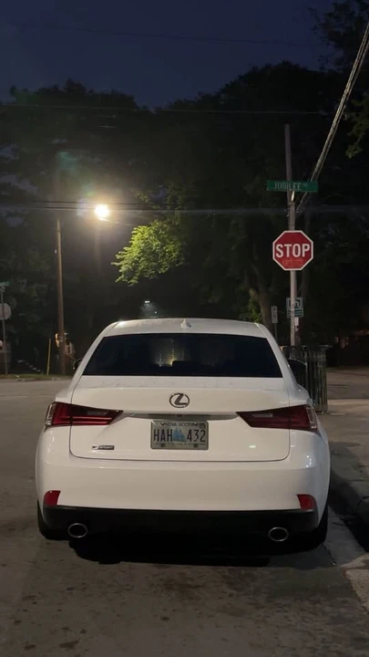 2016 Lexus IS 3rd Gen - Image 5 of 11