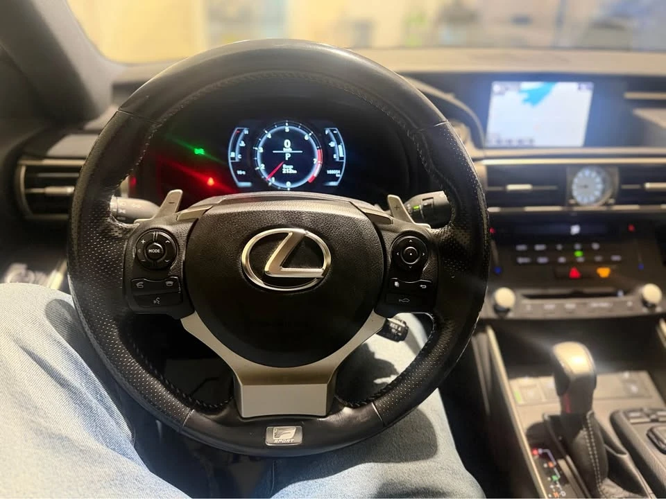 2016 Lexus IS 3rd Gen - Image 16 of 17