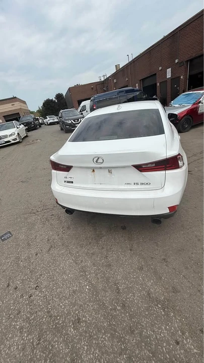 2016 Lexus IS 3rd Gen - Image 4 of 10