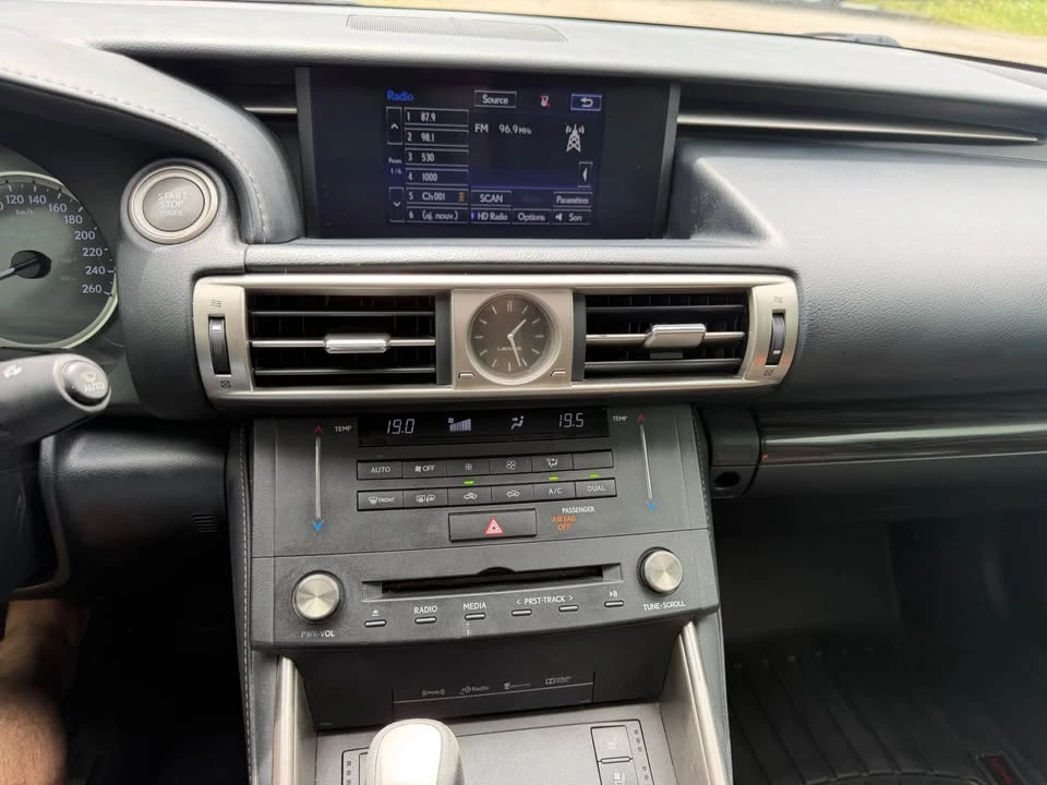 2016 Lexus IS 3rd Gen - Image 19 of 19