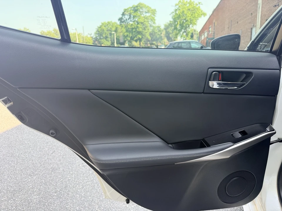 2016 Lexus IS 3rd Gen - Image 22 of 26
