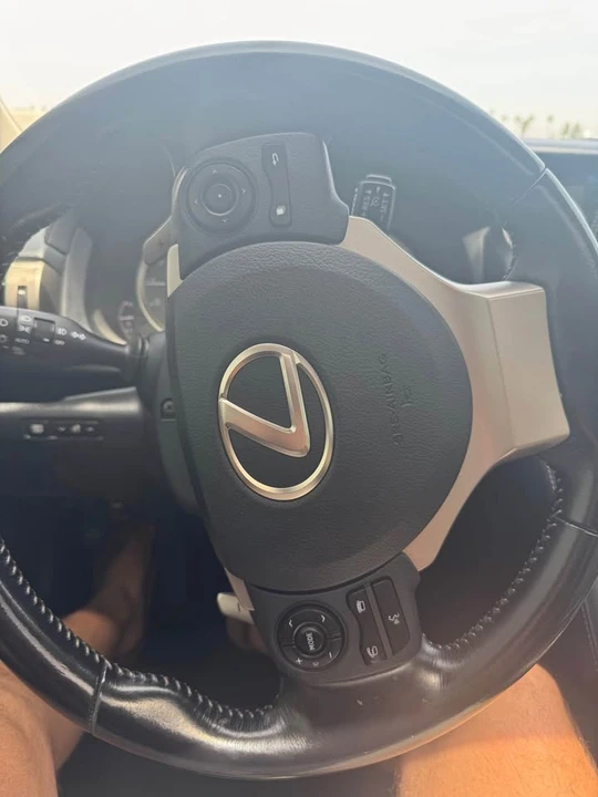 2016 Lexus IS 3rd Gen - Image 11 of 15