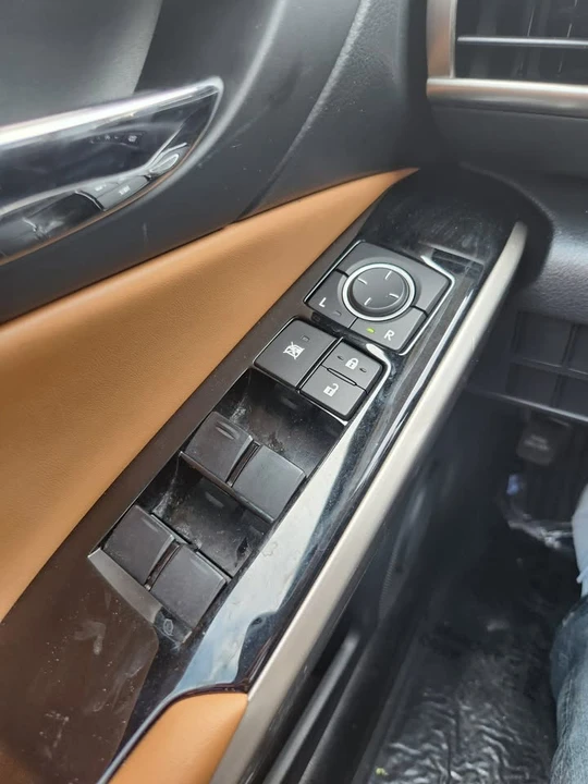 2016 Lexus IS 3rd Gen - Image 16 of 16