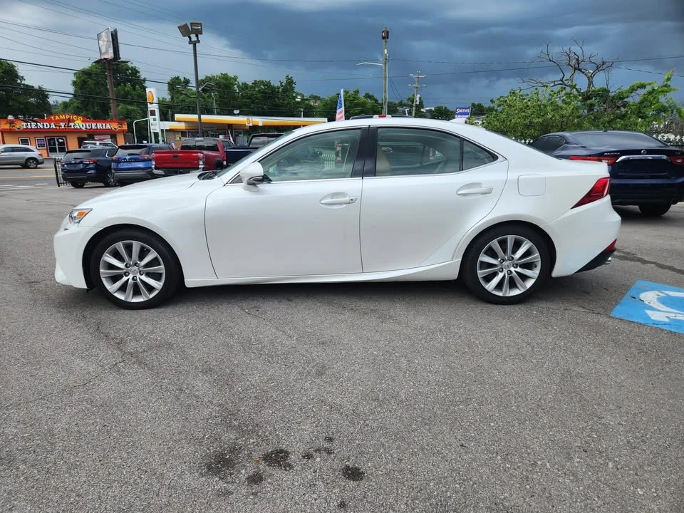 2016 Lexus IS 3rd Gen - Image 4 of 16