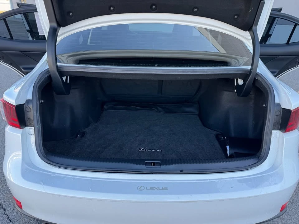 2016 Lexus IS 3rd Gen - Image 9 of 11