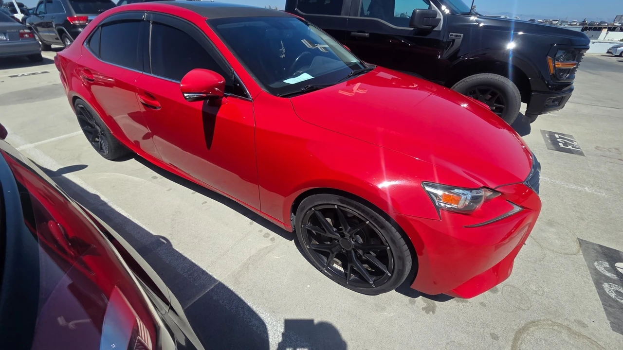 2016 Lexus IS 3rd Gen - Image 5 of 9