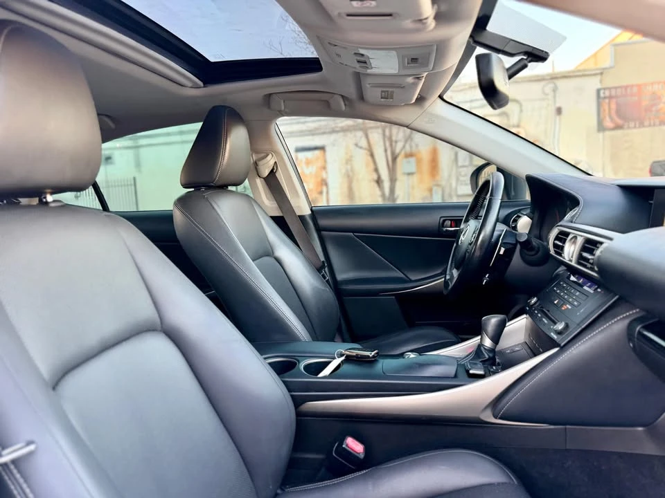 2016 Lexus IS 3rd Gen - Image 19 of 20