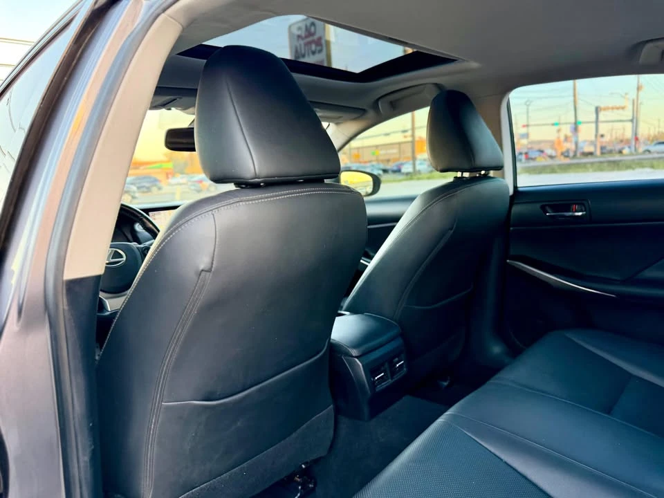 2016 Lexus IS 3rd Gen - Image 15 of 20
