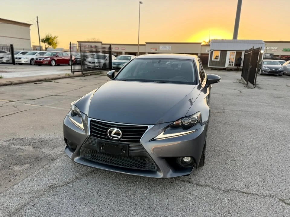 2016 Lexus IS 3rd Gen - Image 10 of 20