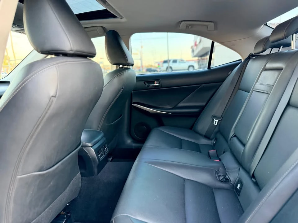 2016 Lexus IS 3rd Gen - Image 16 of 20