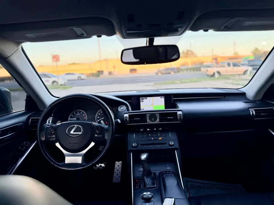 2016 Lexus IS 3rd Gen - Image 17 of 20