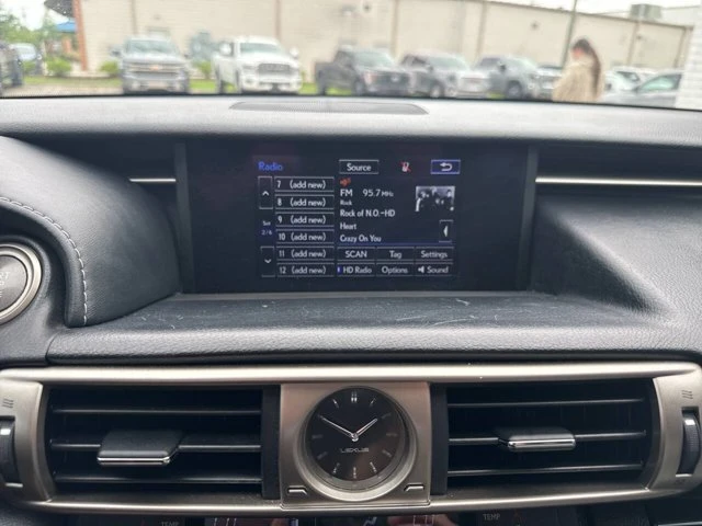 2016 Lexus IS 3rd Gen - Image 19 of 20