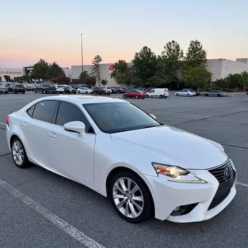 2016 Lexus IS 200t