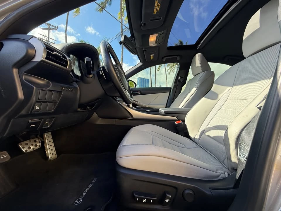 2016 Lexus IS 3rd Gen - Image 5 of 15