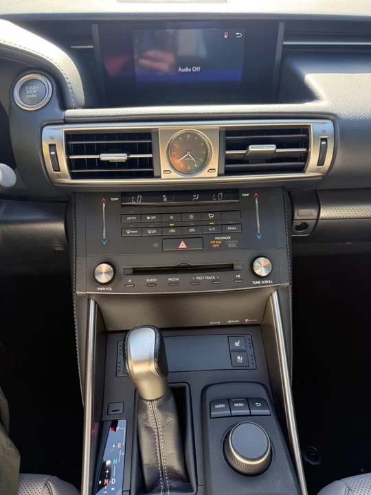 2016 Lexus IS 3rd Gen - Image 11 of 15