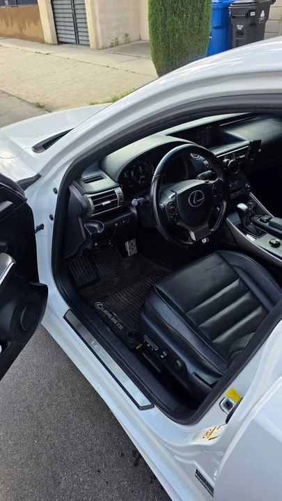 2016 Lexus IS 3rd Gen - Image 8 of 10