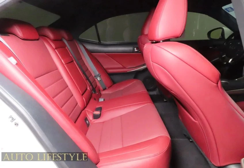 2016 Lexus IS 3rd Gen - Image 26 of 31