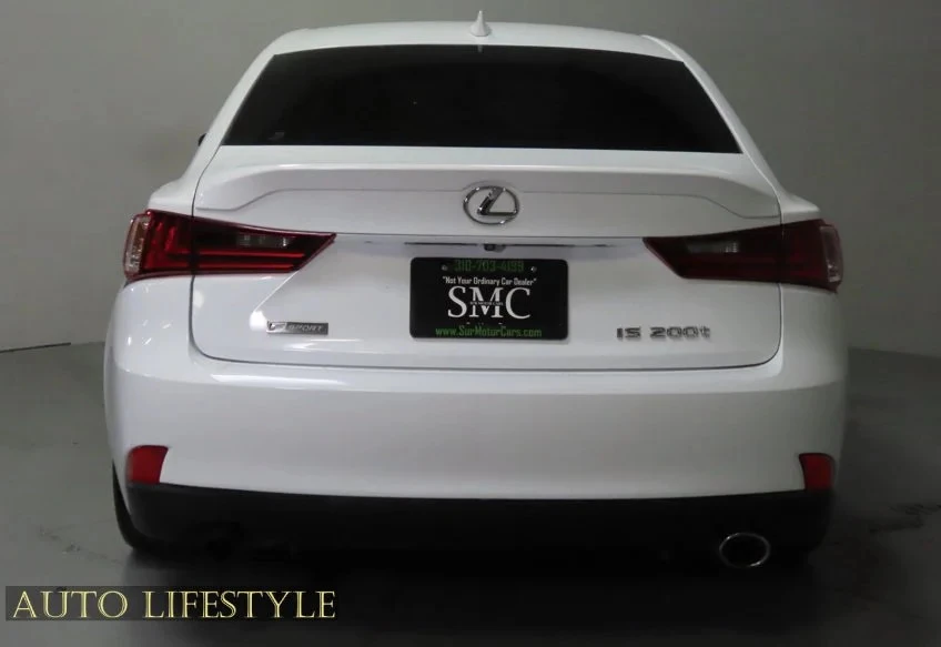 2016 Lexus IS 3rd Gen - Image 12 of 31