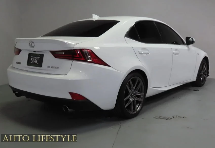 2016 Lexus IS 3rd Gen - Image 8 of 31