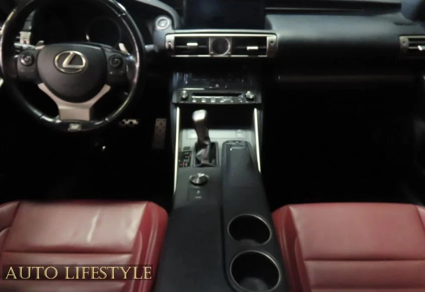 2016 Lexus IS 3rd Gen - Image 23 of 31